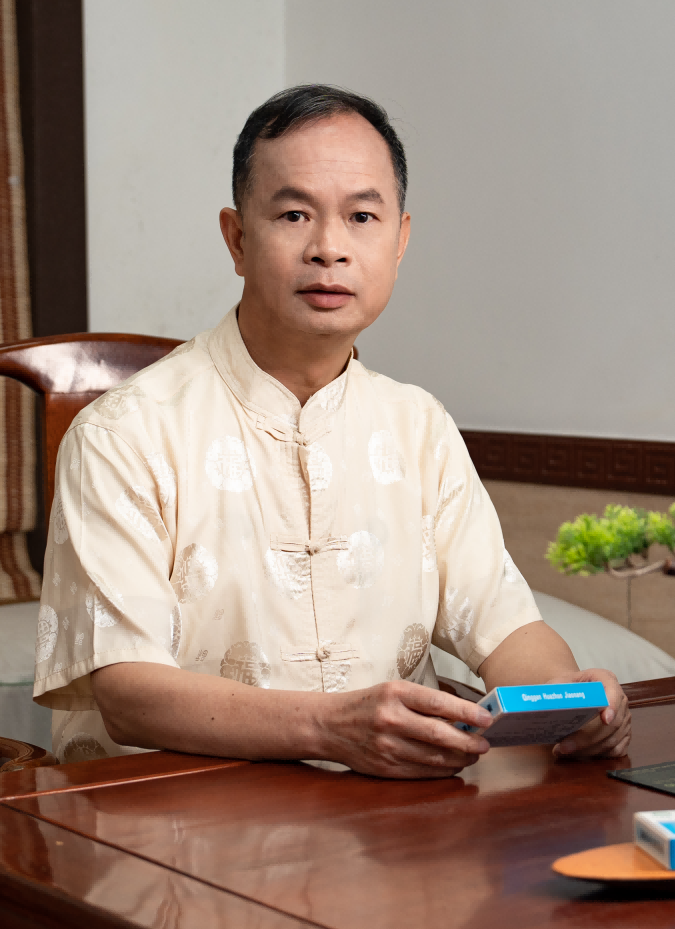 陆石俊